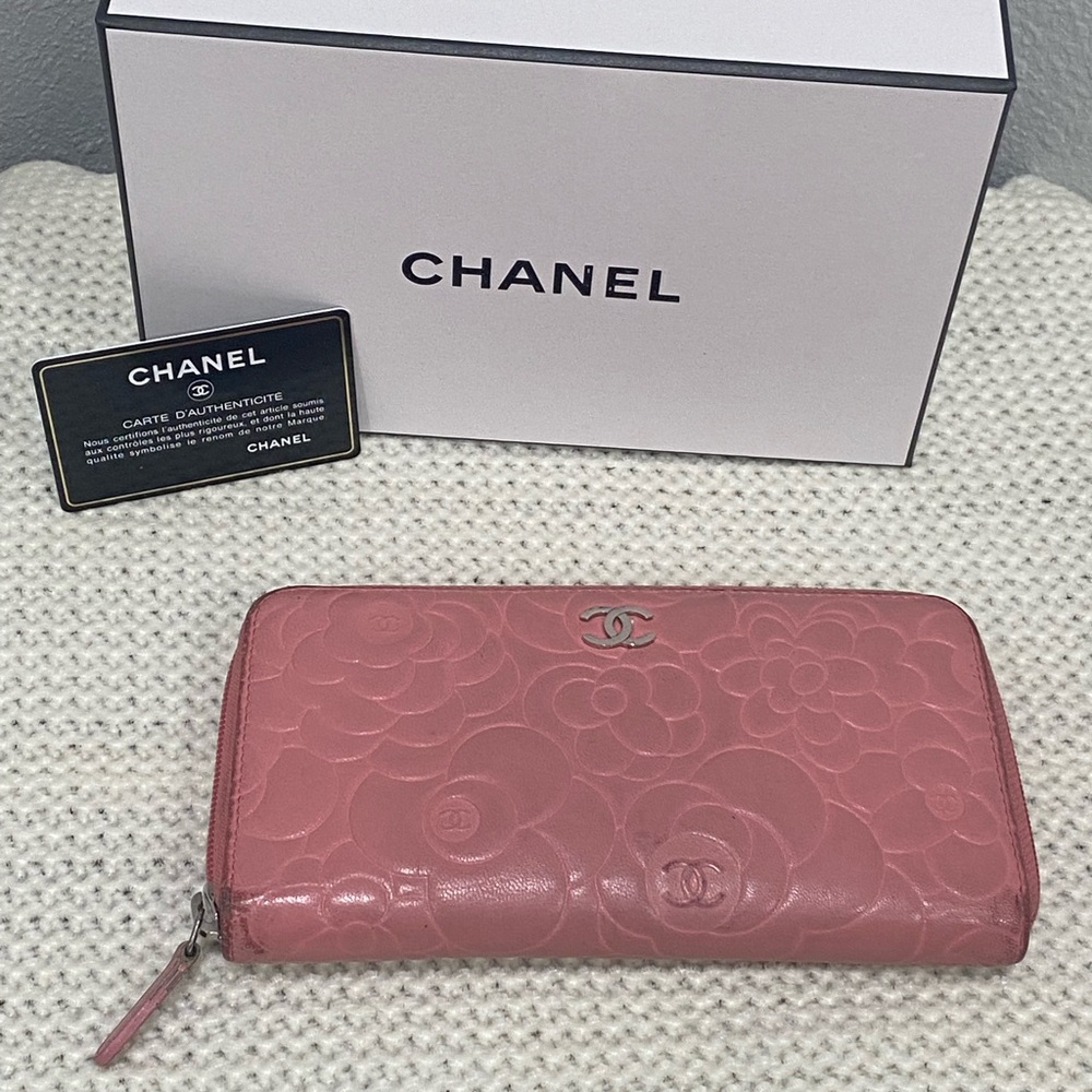 CHANEL camellia Coco Mark Round Zipper Long Wallet Leather Pink Ladies